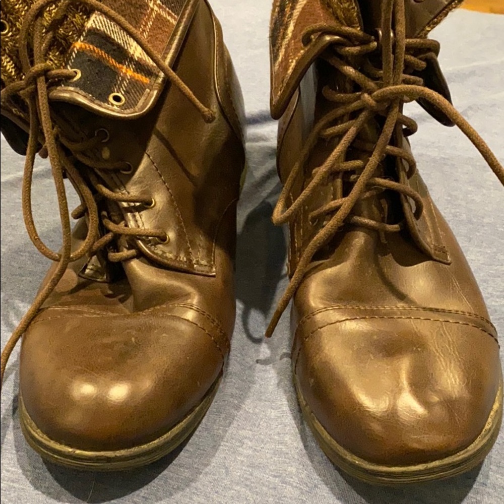 Fall Combat Boots - image 4